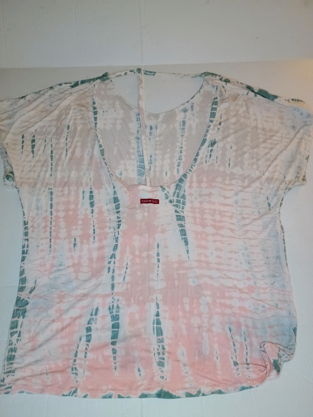 Hard Tail Women’s Size Large  Tie-Dye Scoop Neck Top in Pink and Green